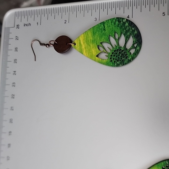 Wood Cutout Colorful SunFlower  BOHEMIAN  Disc/Teardrop Lightweight Ear - Picture 3 of 5